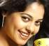 Bindu Madhavi fractures her hand in an accident
