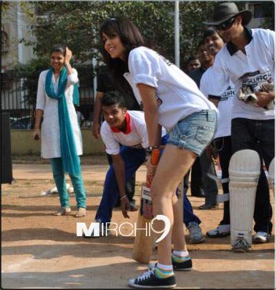 Genelia Cricket