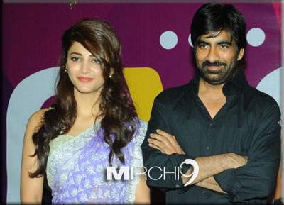 Ravi Teja and Shruti Hassan shake legs for a mass number