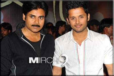 Nithin to shake legs for Power star song