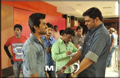 Yevadu's first look on that special eve!