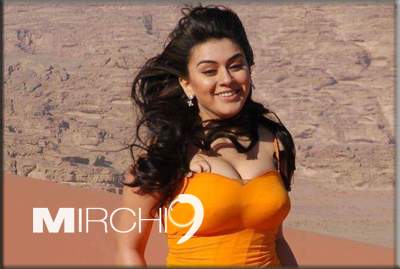 Hansika denies working in Hello Brother remake