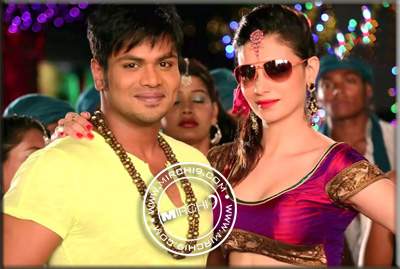 Manchu Manoj encouraging Punjabi girls