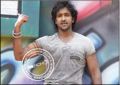 Doing my own stunts gives me a kick - Vishnu