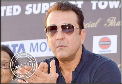 Tickets sold like hot cakes for Sanjay Dutt's show!