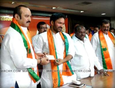 Suresh-joins-BJP