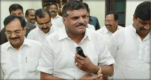 congress high command boycotts botsa satyanarayana