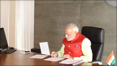 Modi-orders-Ministers