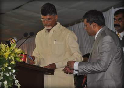 Chandra Babu naidu Bureaucrats 