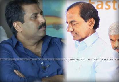 KCR with TV9 Ravi Prakash photo