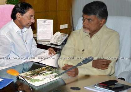 Chandrbabu-KCR-office-photo