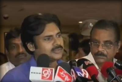 KCR better behave responsibly -Pawan Kalyan