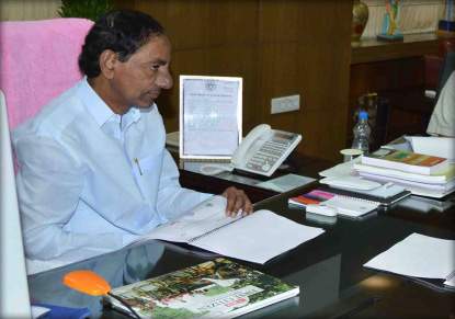 TRS-MPs-resign-2014