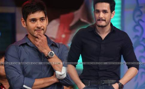 Akhil with mahesh babu photo