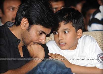 Akira-and-pawan-photo