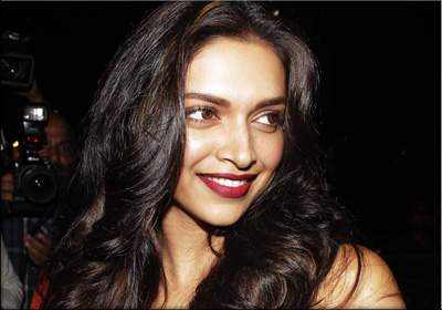 Deepika-Padukone-Dil Se Naachein Indiawaale