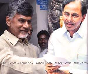 KCR chandrababu naidu smiling 