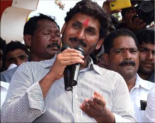 YSRCP gives Merger Feelers to Congress!
