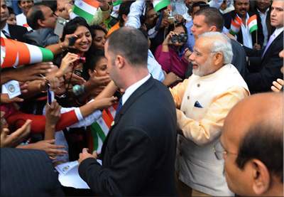 narendra-modi-american-fans