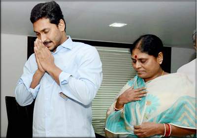 y s jagan and vijayamma