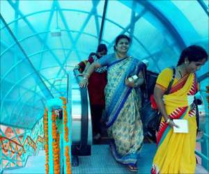 Ac bus shelter for cyberabad techies