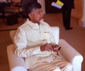 Chandrababu in singapore meeting