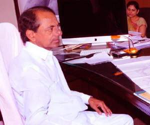KCR-farmers-help