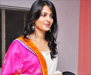 anushka-lingaa-movie