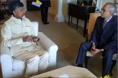 chandra-babu-naidu-in-singa