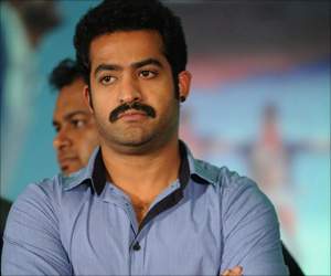 jr-ntr-performing-on-memu-s