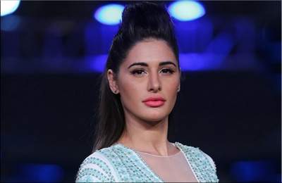 nargis fakhri at fashion show