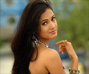 sonal-chauhan-with-ram