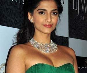 sonam kapoor
