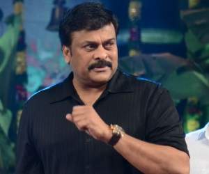 Chiranjeevi itsokleaveit pawan kalyan