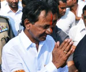 KCR Yadagiri temple
