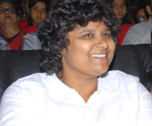 Promising but out of work director back to work