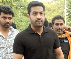 NTR dissolving boundaries with Nandamuri fans