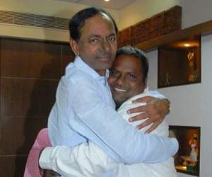 kCR hugging fan