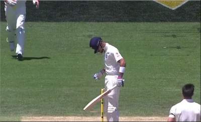 kohli-hit-by-jhnson