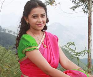 sri divya won the award