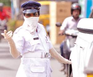 traffic police pollution