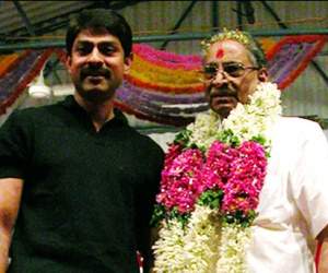 Jagapathi babu with his father photo