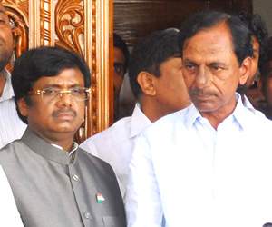 KCR wants to bring back Vivek!