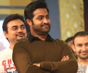 Tarak-NTR-emotions-at-Temper audio launch
