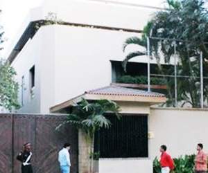 amitabh-bachchan-house-jalsa photo