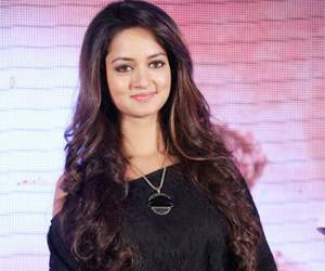 shanvi srivatsava rgv heroine