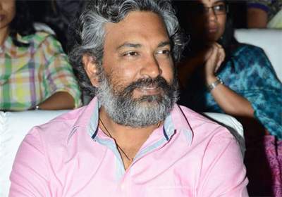 ss rajamouli-went-to-police-station