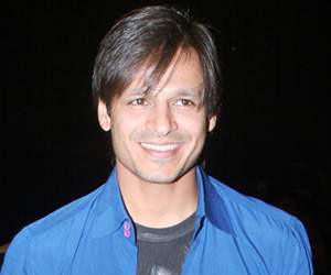 Vivek Oberoi adopts Anantapur village!