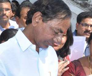 KCR puts check to bogus engineering colleges!