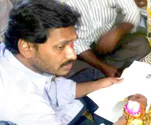 YS-jagan-odarpu